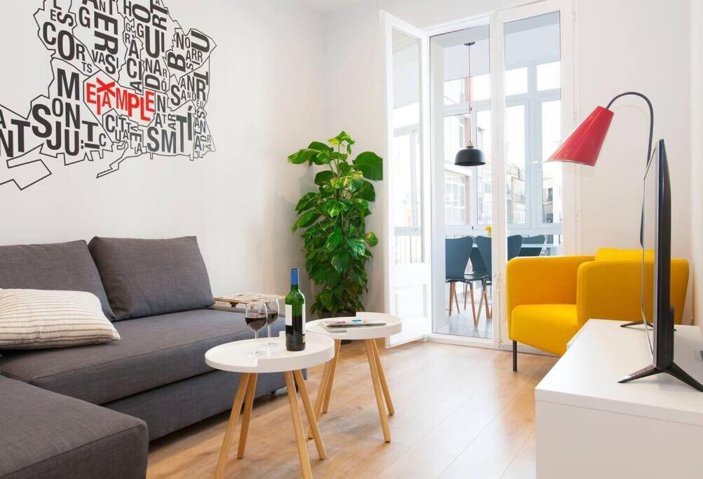 Perfectly Located 4Bed 4Bath Apartment In Barcelona 3 1 Zewnętrze zdjęcie