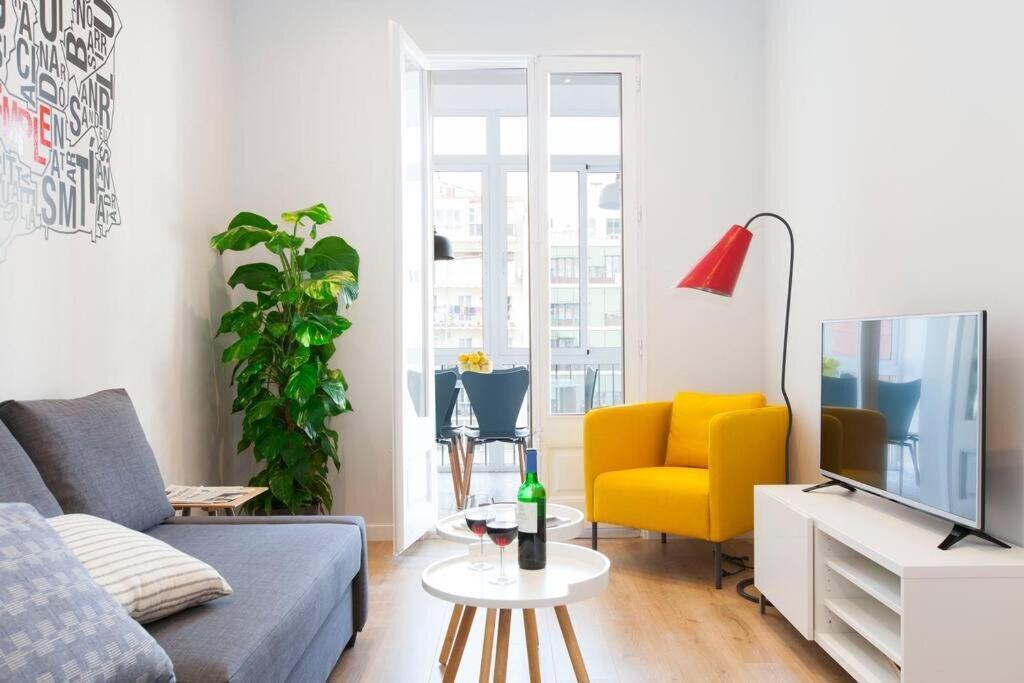 Perfectly Located 4Bed 4Bath Apartment In Barcelona 3 1 Zewnętrze zdjęcie