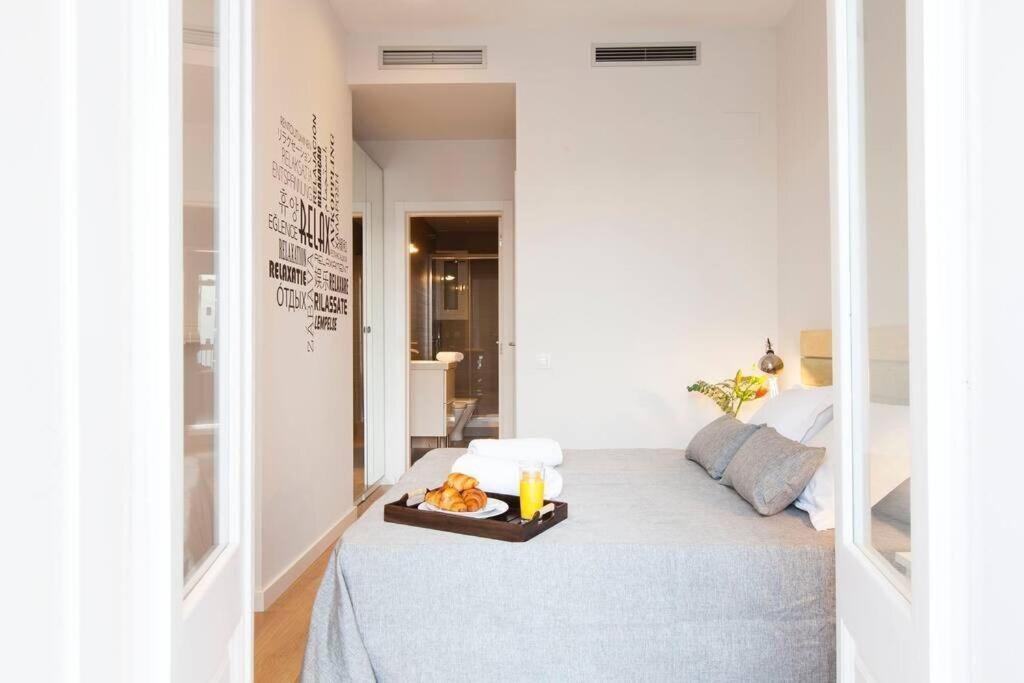 Perfectly Located 4Bed 4Bath Apartment In Barcelona 3 1 Zewnętrze zdjęcie