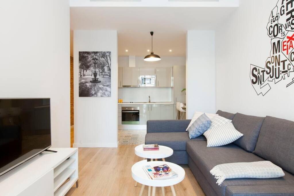 Perfectly Located 4Bed 4Bath Apartment In Barcelona 3 1 Zewnętrze zdjęcie